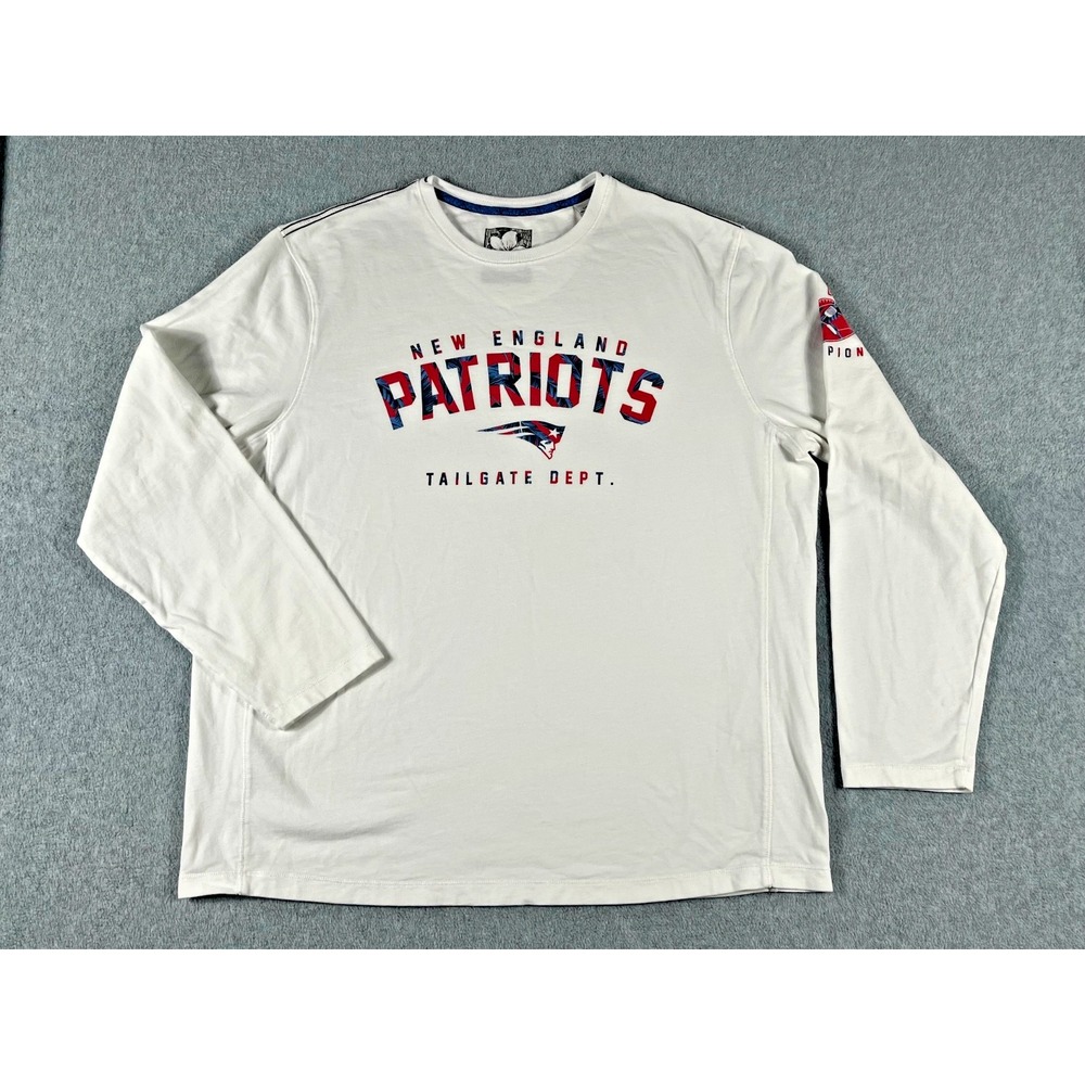 Tommy Bahama Football New England Patriots T Shirt Men Large White Long Sleeve